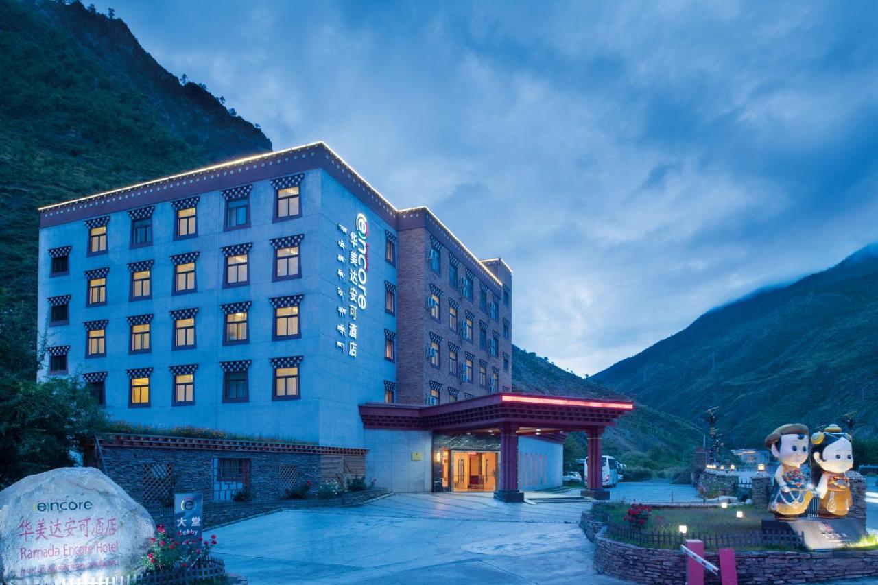 Ramada Encore Daocheng Yading Eksteriør billede